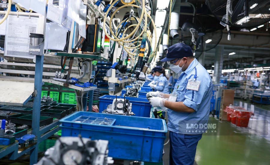 Công nhân cần học nghề để giữ việc trong kỷ nguyên số