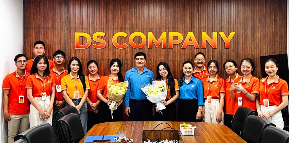 Cam Le Ward Trade Union, Da Nang establishes 8 new grassroots trade unions