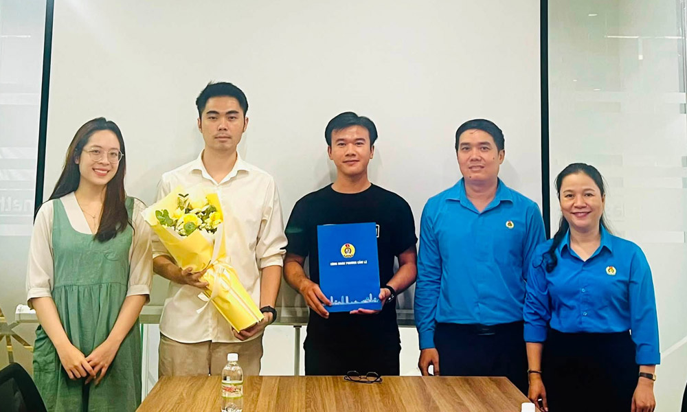Công đoàn phường Cẩm Lệ tiếp tục rà soát các doanh nghiệp có đông lao động, doanh nghiệp đủ điều kiện nhưng chưa thành lập tổ chức Công đoàn để thành lập công đoàn cơ sở. Ảnh: Công đoàn Cẩm Lệ