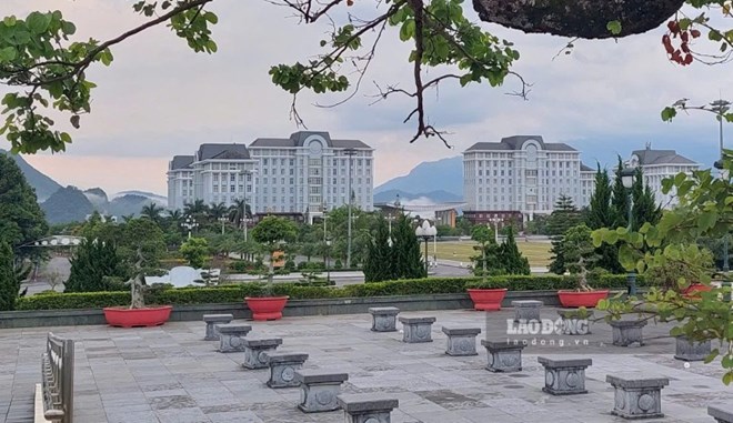 Lai Chau recruits civil servants into Party agencies and the Fatherland Front