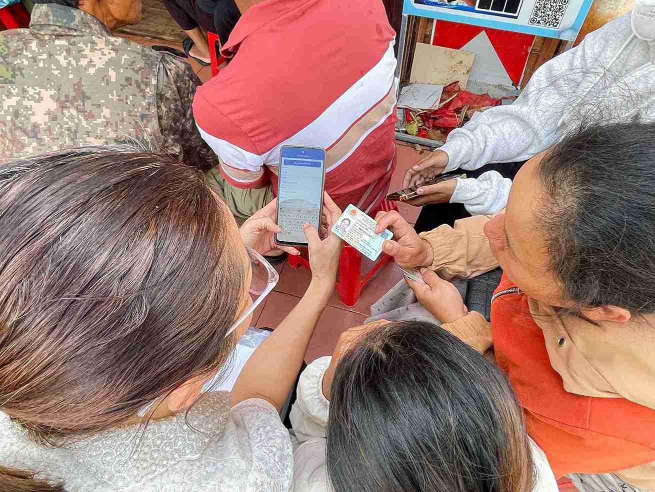 Người dân được hướng dẫn sử dụng một số phần mềm cơ bản. Ảnh: MTTQVN phường Tân Lập (chụp tháng 9.2026)