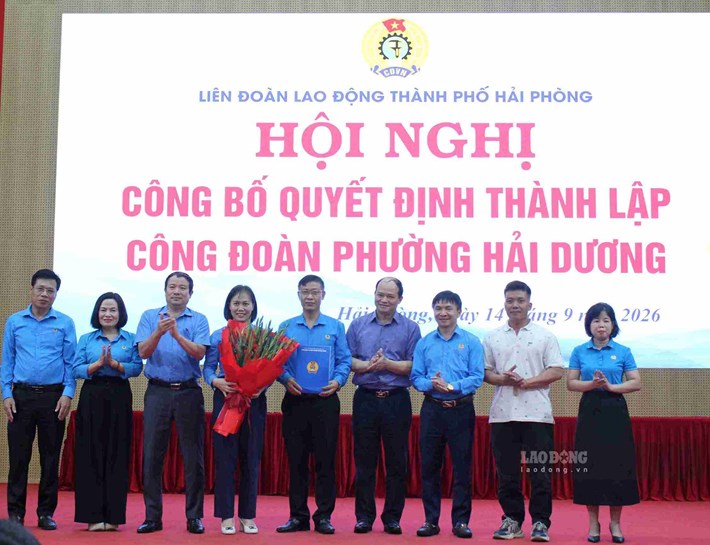 Hai Duong Ward Trade Union consolidates the Executive Committee for the 2026-2030 term. Photo: Mai Huong