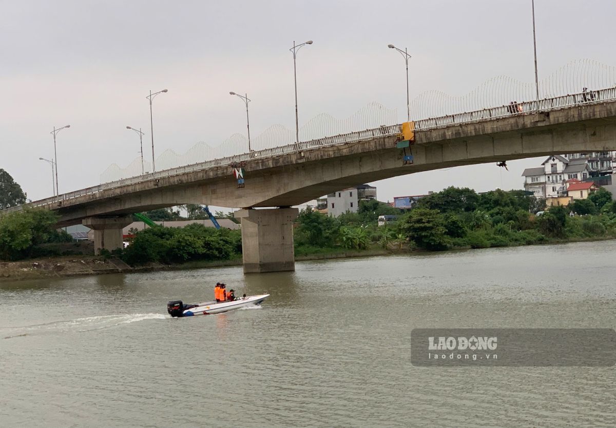 Khoảnh khắc tìm kiếm 