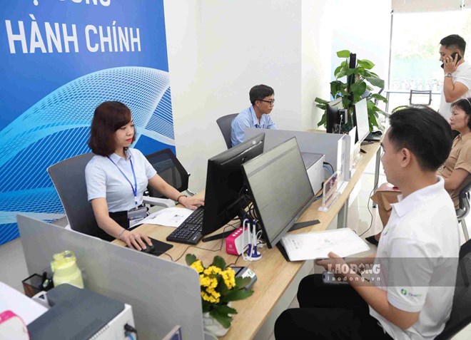 Management of official records on the electronic environment will be implemented according to a roadmap