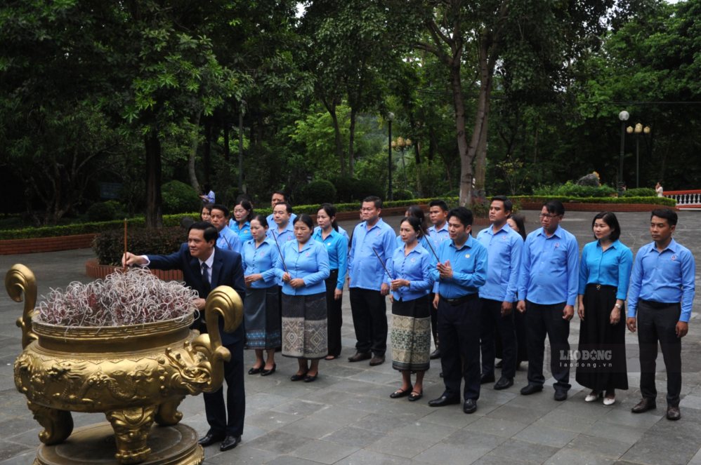 Công đoàn 4 tỉnh Bắc Lào thăm và làm việc tại Sơn La
