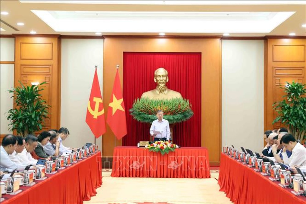 Phiên họp thứ hai Ban Chỉ đạo tổng kết 100 năm Đảng lãnh đạo cách mạng Việt Nam. Ảnh: TTXVN