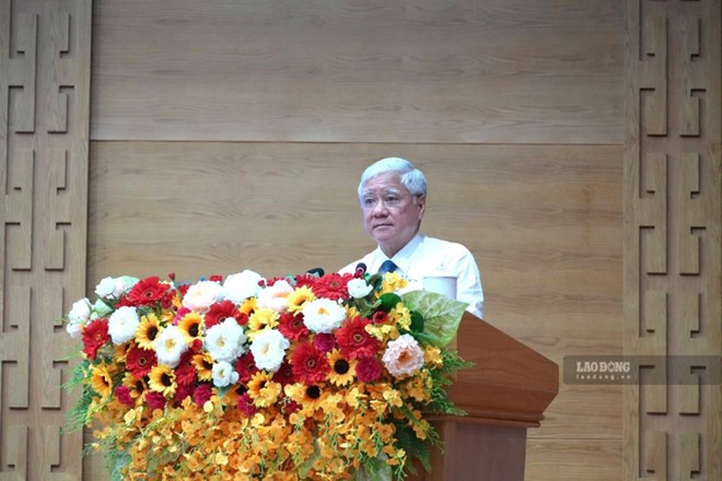 Chuyển giao Bộ học liệu đa phương tiện Bình dân học vụ số cho Thành ủy Đồng Nai