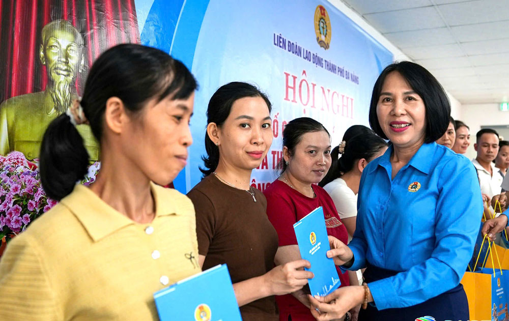 Đà Nẵng thành lập công đoàn cơ sở mới, kết nạp 206 đoàn viên