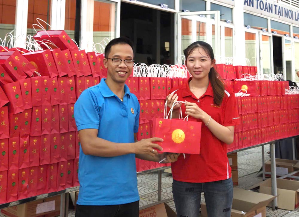 Công đoàn cơ sở ở Đà Nẵng tặng quà Trung thu cho hơn 2.000 đoàn viên