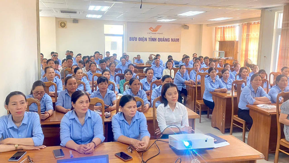 Đối tượng huấn luyện chủ yếu là công nhân làm việc trong các lĩnh vực có nguy cơ mất an toàn. Ảnh: Công đoàn Bàn Thạch