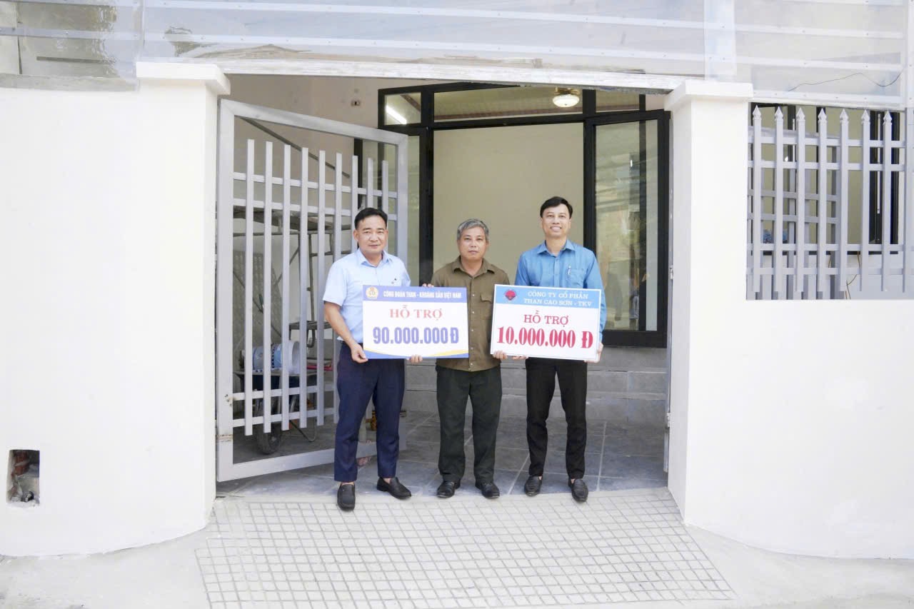 Thêm 3 gia đình đoàn viên được hỗ trợ "Mái ấm Công đoàn"