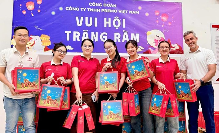 Công đoàn Premo Việt Nam trao quà Trung thu cho 878 đoàn viên. Ảnh: Công đoàn Đà Nẵng