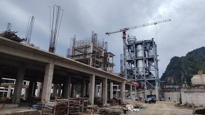 富寿省许多正在建设的工厂准备投入运营。 摄于2026年9月: xuyên Đông