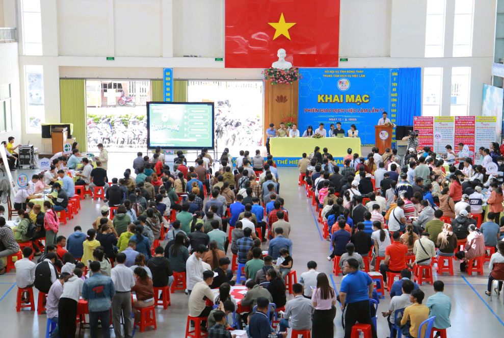 9个月,同塔省就业服务中心为超过3万名工人提供了就业机会。