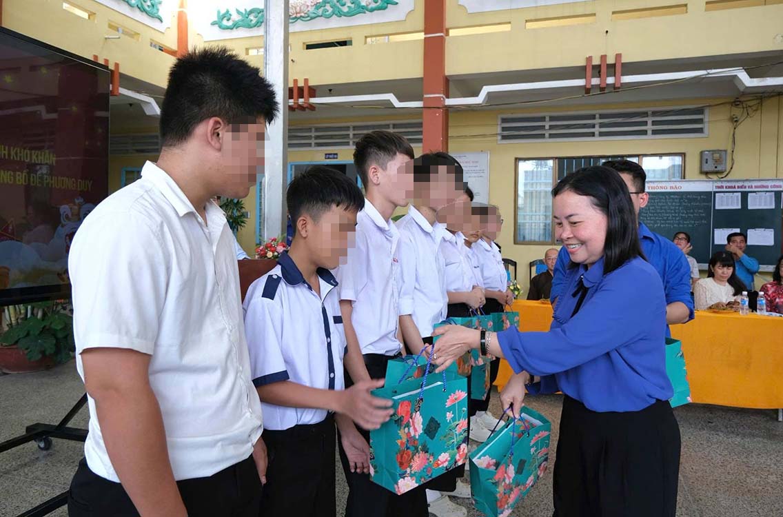 Trung thu ấm áp đến với 183 trẻ em khó khăn ở Tây Ninh