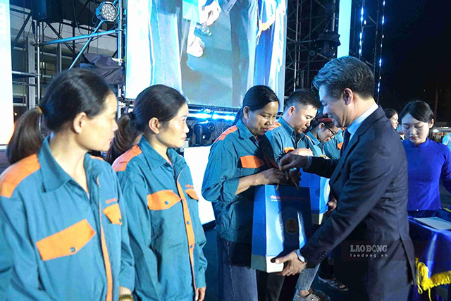 Công nhân Việt Nam nói không với ma túy