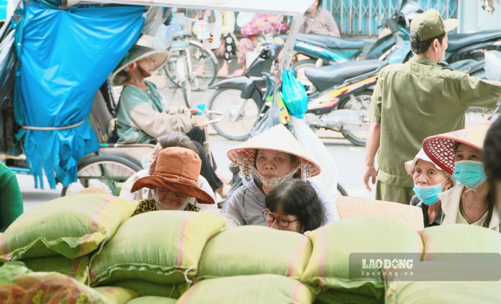 Ông Lê Trung Dũng - Phó Chủ tịch Ủy ban Mặt trận Tổ quốc phường Rạch Giá cho biết: “Quán chay 0 đồng hoạt động có sự quản lý của Hội Chữ thập đỏ phường, duy trì công tác thiện nguyện từ lâu và được đánh giá rất hiệu quả, tích cực trong công tác an sinh xã hội. Địa phương cũng đánh giá cao những đóng góp này giúp phần nào cho bà con khó khăn không chỉ có bữa ăn ngon còn rất ấm áp tình cảm, sự sẻ chia”.