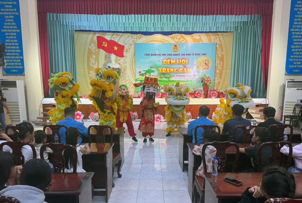 Ấm áp đêm Trung thu cho con đoàn viên tại Khu công nghiệp Sa Đéc