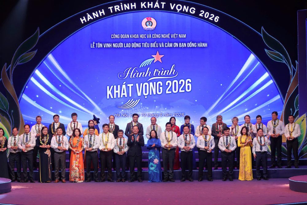 Tôn vinh 183 lao động, 47 bạn đồng hành tiêu biểu ngành Khoa học và Công nghệ