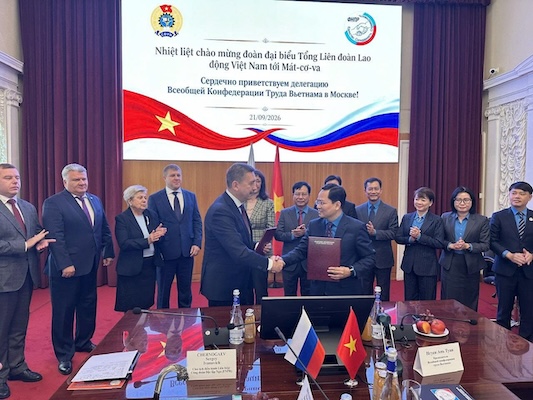 Firma de un Memorando de Entendimiento de Cooperación entre la Confederación General del Trabajo de Vietnam y la Unión Sindical Independiente de Rusia