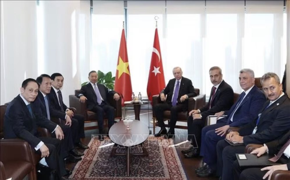 Tổng Bí thư, Chủ tịch nước Tô Lâm gặp Tổng thống Thổ Nhĩ Kỳ Recep Tayyip Erdogan. Ảnh: TTXVN
