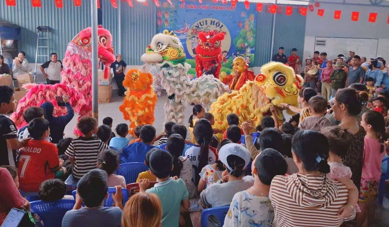 Phường Nam Nha Trang trao hơn 10.000 suất quà Trung thu cho thiếu nhi