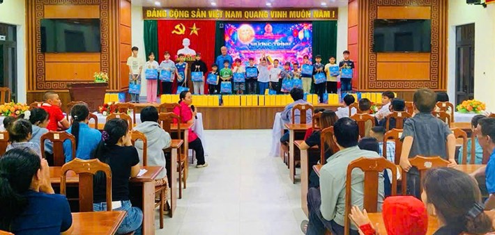 Công đoàn phường Tam Kỳ, Đà Nẵng tổ chức chương trình “Trung thu gắn kết – Trao gửi yêu thương” năm 2026. Ảnh: Công đoàn Tam Kỳ