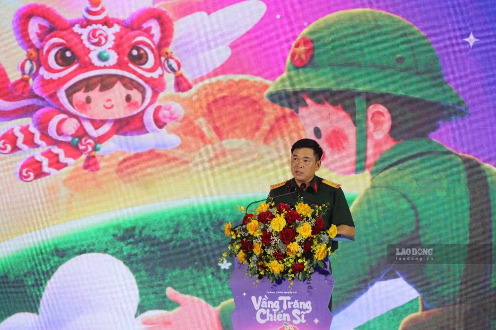 Đại tá Đinh Văn Hưng - Chính ủy Bộ CHQS TP Đà Nẵng. Ảnh: Nguyễn Linh chụp ngày 23.9
