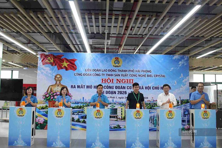 Công đoàn Công ty TNHH Sản xuất Công nghệ Biel Crystal ra mắt mô hình “Công đoàn cơ sở xã hội chủ nghĩa” giai đoạn 2026 - 2030. Ảnh: Mai Hương