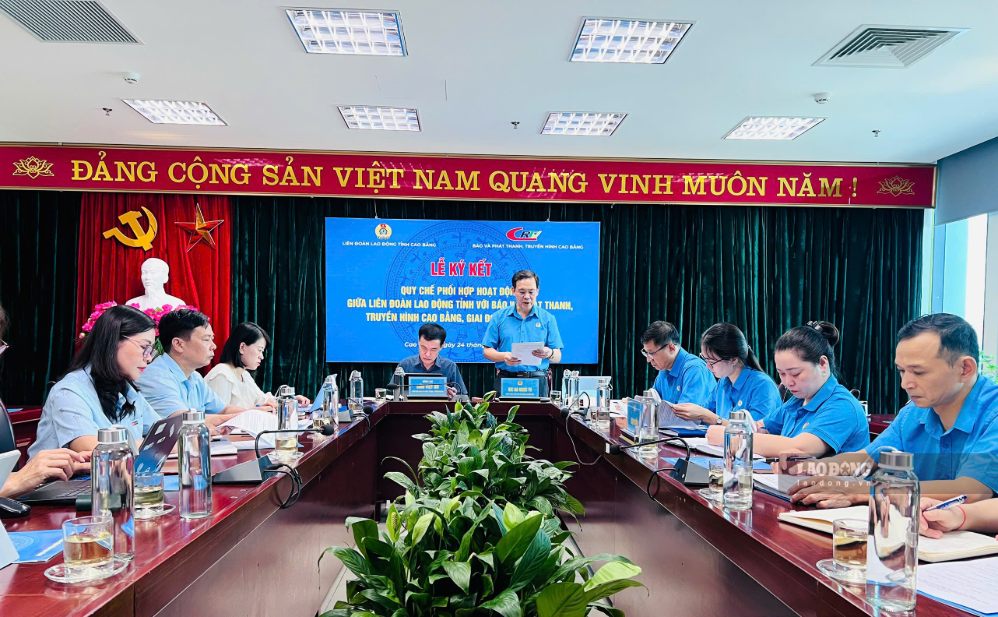 Toàn cảnh lễ ký kết. Ảnh: Lục Minh Hoài
