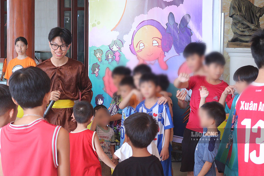 Hành trình gần 10 năm mang hơi ấm Trung thu tới các em nhỏ khó khăn