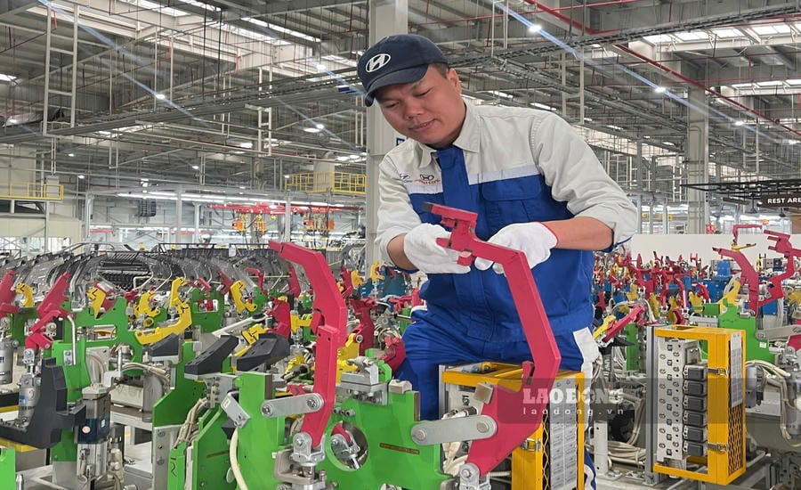 Những công nhân có sáng kiến làm lợi tiền tỉ cho doanh nghiệp