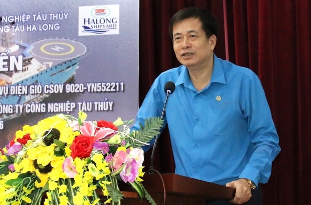 Đồng chí Phạm Hoài Phương, Chủ tịch Công đoàn Xây dựng Việt Nam phát biểu tại lễ gắn biển. Ảnh: Thu Hà / Công đoàn Tổng Công ty Công nghiệp tàu thủy