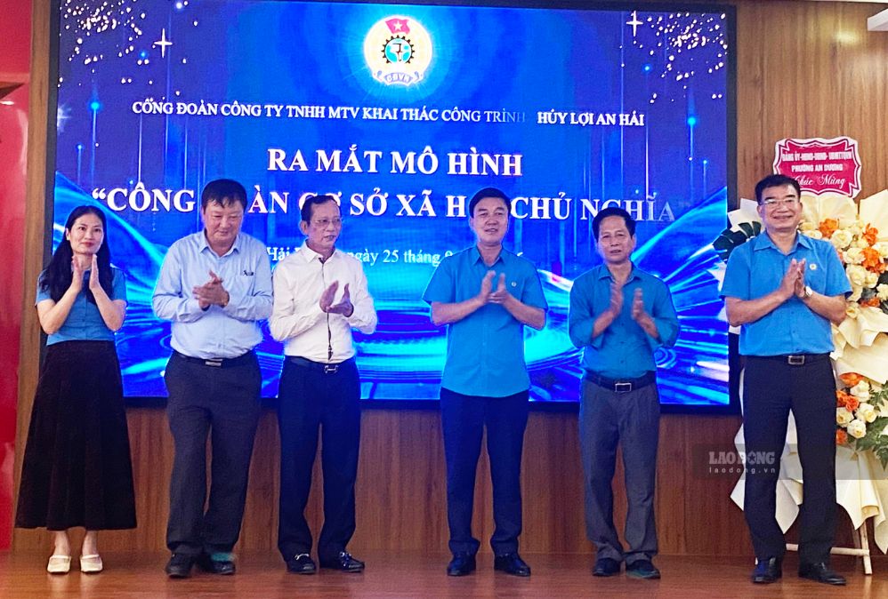 Nghi thức ra mắt mô hình “Công đoàn cơ sở xã hội chủ nghĩa” giai đoạn 2026-2030 