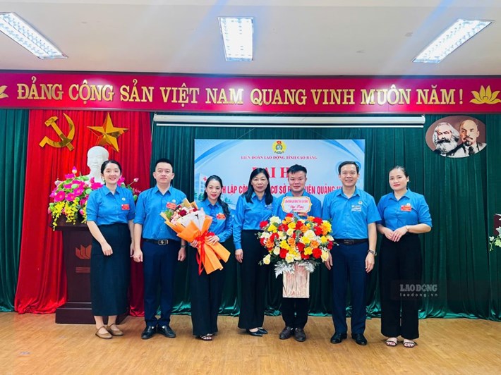 Ban Chấp hành Công đoàn cơ sở Bệnh viện Quảng Uyên ra mắt đại hội. Ảnh: Lục Minh Hoài