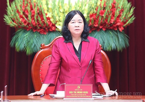 Bà Bùi Thị Minh Hoài - Trưởng Đoàn kiểm tra, giám sát số 224 của Bộ Chính trị, Ban Bí thư - phát biểu chỉ đạo tại hội nghị. Ảnh: Cổng Thông tin UBND tỉnh Phú Thọ
