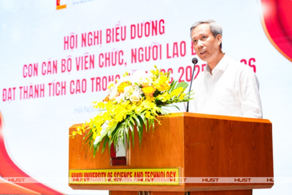 Công đoàn biểu dương con cán bộ, người lao động đạt thành tích cao năm học 2025-2026