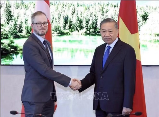 Việt Nam nhất quán coi trọng quan hệ với Canada