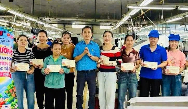 El Sindicato de Quảng Trị se preocupa y protege los derechos a través de los convenios colectivos de trabajo