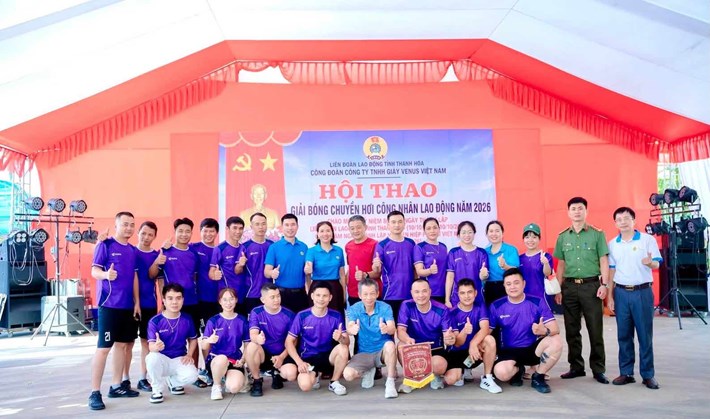 Sân chơi thể thao gắn kết đoàn viên, người lao động Công ty Giầy Venus Việt Nam. Ảnh: Công đoàn Thanh Hoá đăng tải ngày 27.9