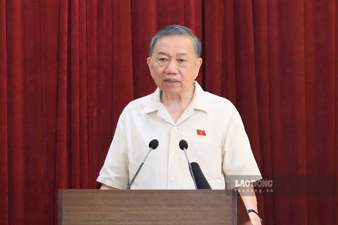 Tổng Bí thư, Chủ tịch nước Tô Lâm phát biểu tại buổi tiếp xúc cử tri 10 phường của Hà Nội, chiều 27.9. Ảnh: Quang Thái