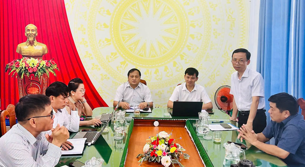 Công đoàn xã Quế Sơn phối hợp làm việc với các doanh nghiệp trên địa bàn. Ảnh: Công đoàn Quế Sơn