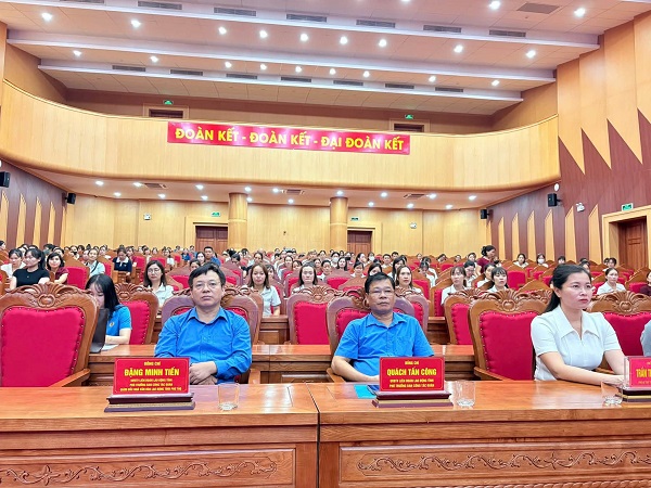 Phú Thọ phổ biến nhiệm vụ công đoàn mới cho người lao động