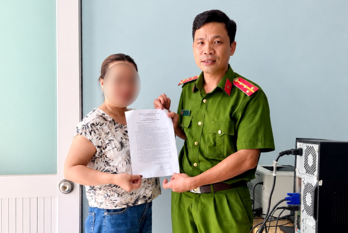 Chuyển nhầm 250 triệu đồng cho người cách 1.600km, được công an hỗ trợ lấy lại