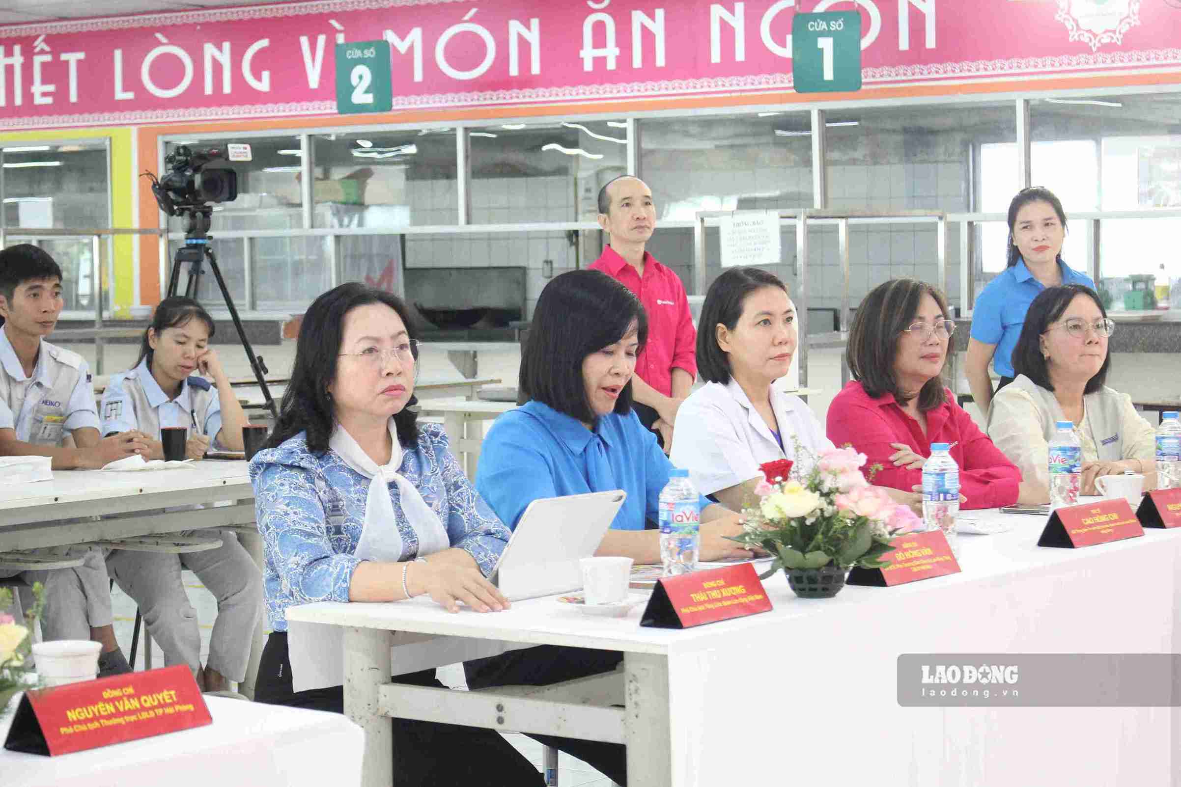 Đại biểu và người lao động tham dự Ngày hội sức khỏe tại Công ty TNHH Meiko Hải Dương Việt Nam.