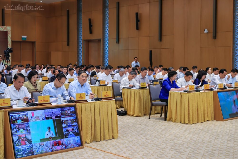 Các đại biểu tham dự phiên họp Ban Chỉ đạo Trung ương về phát triển khoa học, công nghệ, đổi mới sáng tạo và chuyển đổi số. Ảnh: Chinhphu.vn
