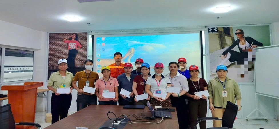 Gần 800 con đoàn viên Công ty Giầy Akalia Việt Nam được trao quà khuyến học