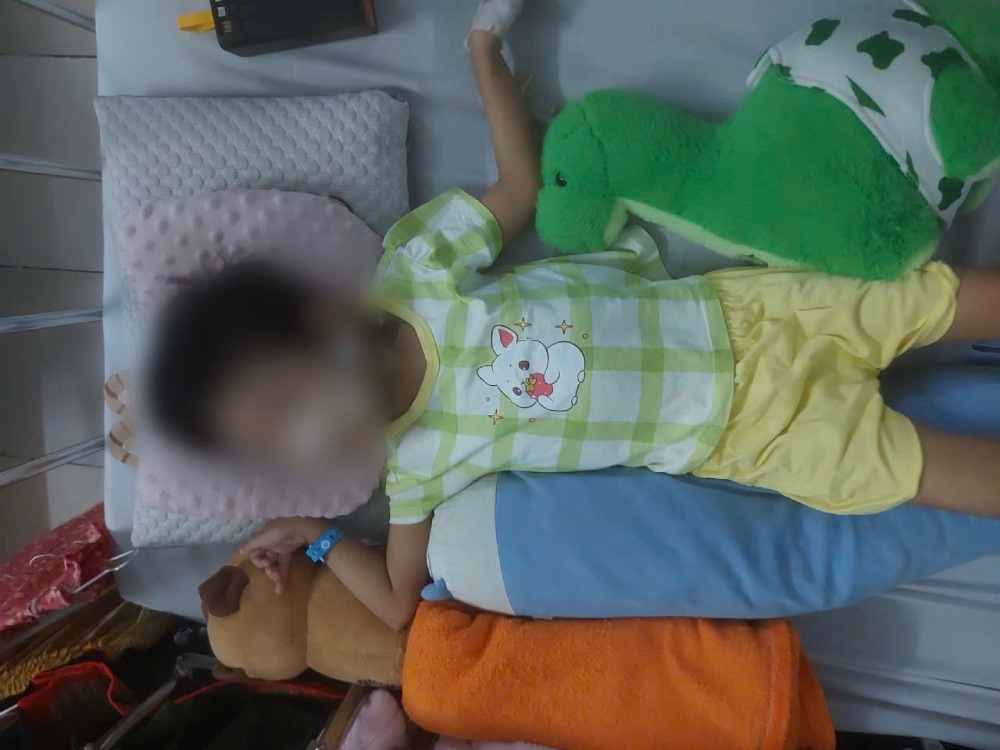 LD26229: Young child suffers from serious illness, parents worry every day about treatment