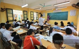 学校統合後の校長、副校長の早期退職手続きは、読者が関心を寄せている問題です。写真:ハイ・グエン