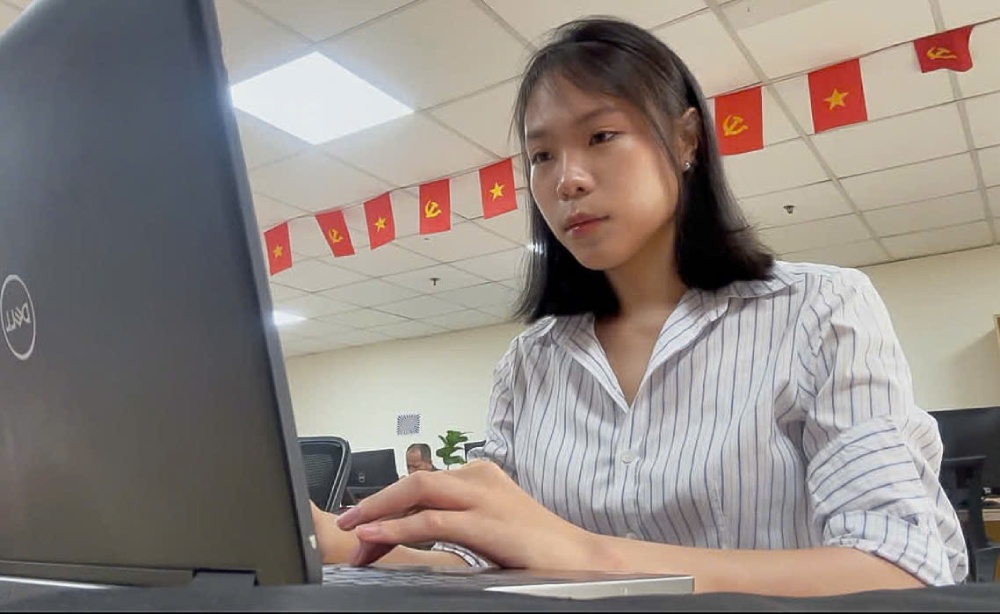 Young workers choose "moderate" income jobs to maintain their lives